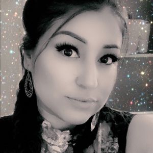 Meet your Posher, Erica